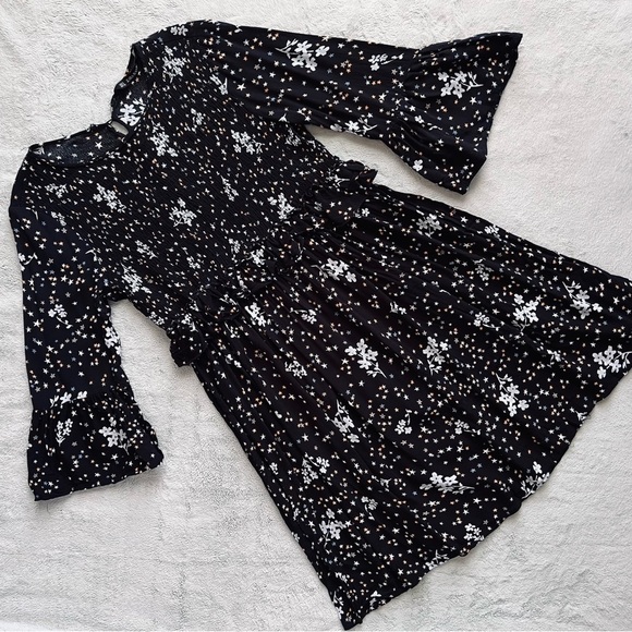 Zara Star Print Floral Smocked Ruffle Bell Sleeve Mini Dress Black Small Sz S - Picture 1 of 13